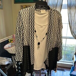 Alfred Dunner Black and White Geometric Cardigan